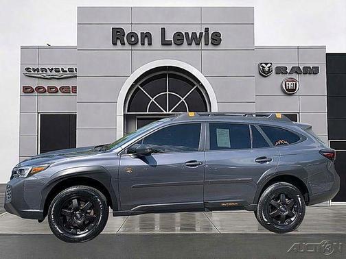 Magnetite Gray Metallic 2024 Subaru Outback Wilderness