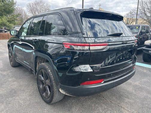 Diamond Black 2023 Jeep Grand Cherokee Limited