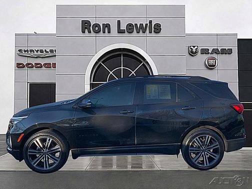 Mosaic Black Metallic 2022 Chevrolet Equinox RS