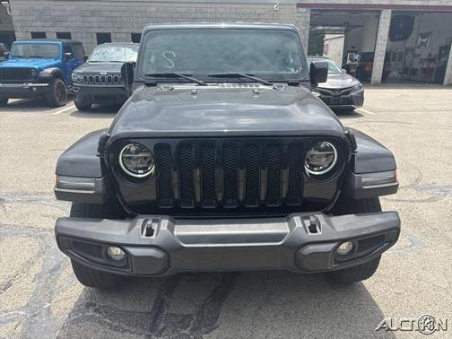 2021 Jeep Wrangler Unlimited Sahara Altitude 4x4