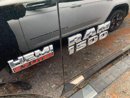 Black Forest Green Pearlcoat 2016 RAM 1500 Big Horn