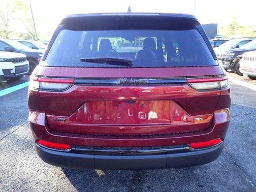Velvet Red Pearlcoat 2025 Jeep Grand Cherokee Laredo