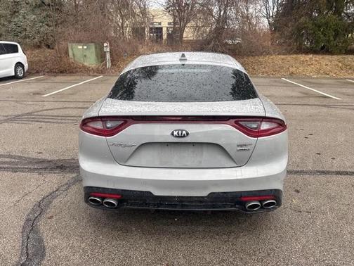 2019 Kia Stinger GT1