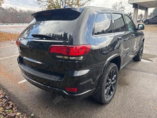 2022 Jeep Grand Cherokee WK Laredo
