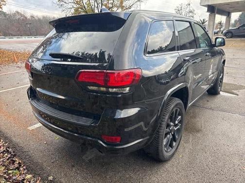 2022 Jeep Grand Cherokee WK Laredo