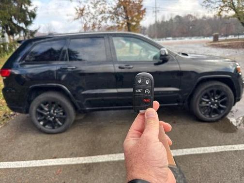 2022 Jeep Grand Cherokee WK Laredo
