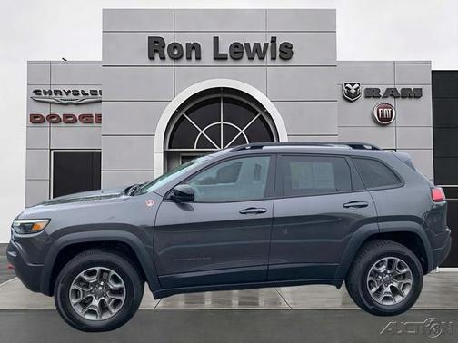 Granite Crystal Clearcoat Metallic 2022 Jeep Cherokee Trailhawk