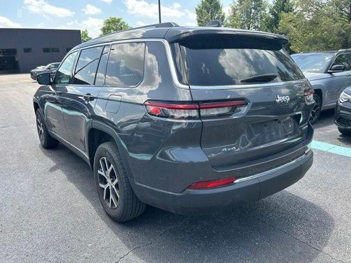 Metallic 2023 Jeep Grand Cherokee L Limited