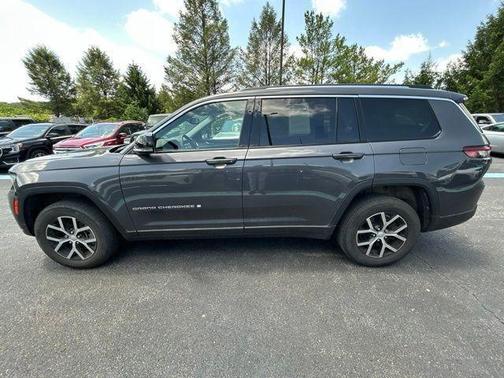 Metallic 2023 Jeep Grand Cherokee L Limited