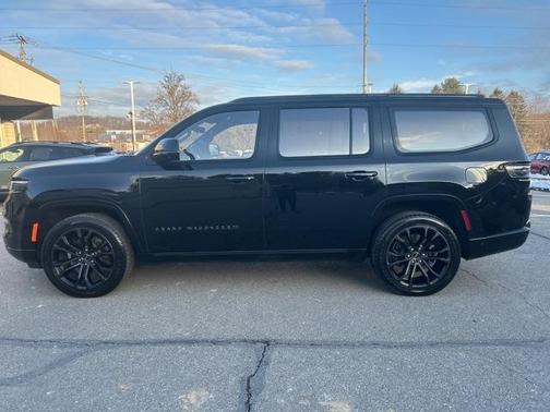 2023 Jeep Grand Wagoneer Series II
