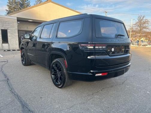 2023 Jeep Grand Wagoneer Series II