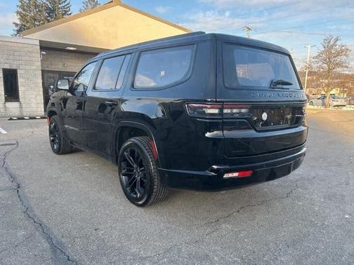 2023 Jeep Grand Wagoneer Series II