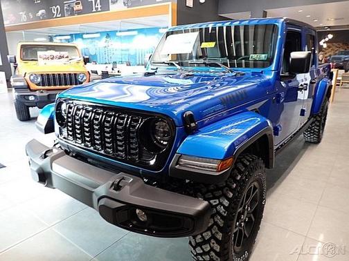 2026 Jeep Gladiator Sport