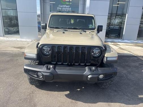 2022 Jeep Gladiator Sport