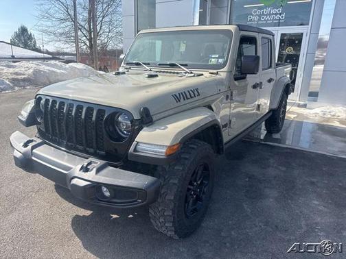 2022 Jeep Gladiator Sport