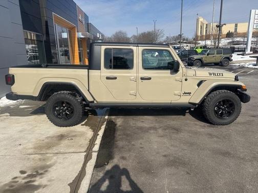 2022 Jeep Gladiator Sport