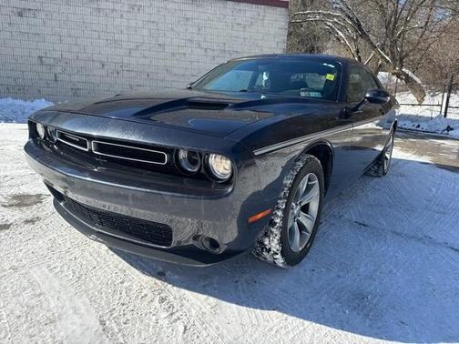2016 Dodge Challenger SXT