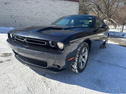 2016 Dodge Challenger SXT