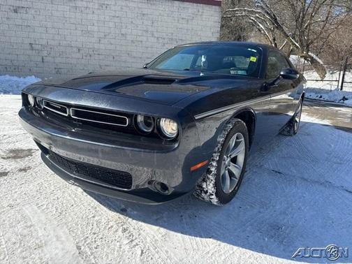 2016 Dodge Challenger SXT
