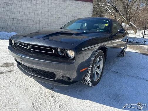 2016 Dodge Challenger SXT