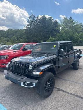 2021 Jeep Gladiator Sport S 4x4
