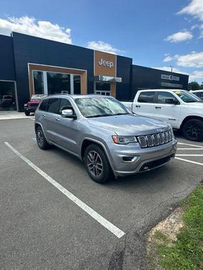 Billet Silver Metallic Clearcoat 2019 Jeep Grand Cherokee Overland