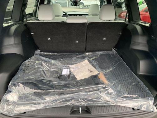 Bright White Clearcoat 2026 Jeep Cherokee LAREDO/LIMITED