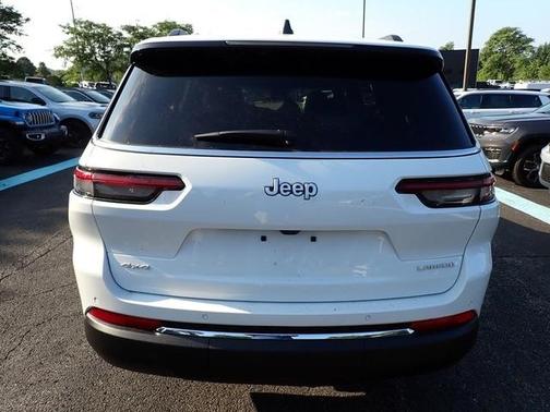 2025 Jeep Grand Cherokee L Laredo