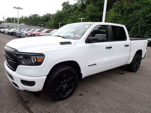 Bright White Clearcoat 2023 RAM 1500 Big Horn