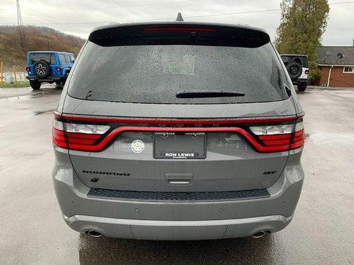 Destroyer Gray Clearcoat 2026 Dodge Durango GT HEMI V8