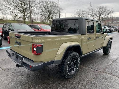 2026 Jeep Gladiator Sport