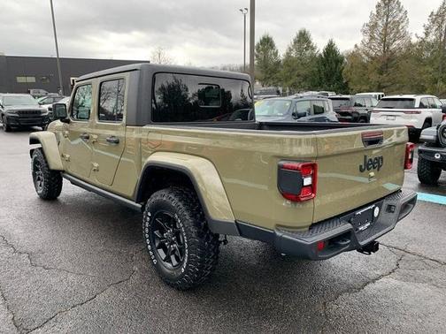 2026 Jeep Gladiator Sport