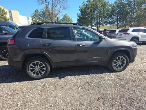 2022 Jeep Cherokee Latitude Lux