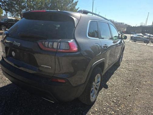 2022 Jeep Cherokee Latitude Lux