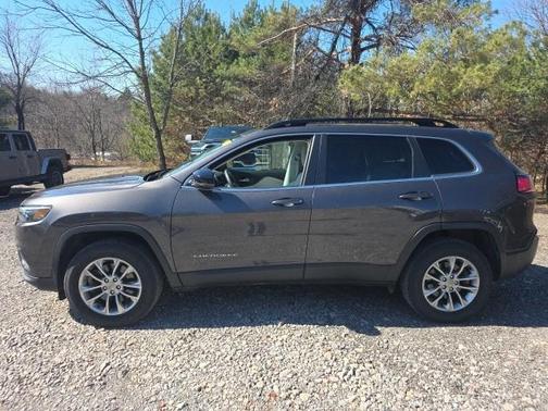 2022 Jeep Cherokee Latitude Lux