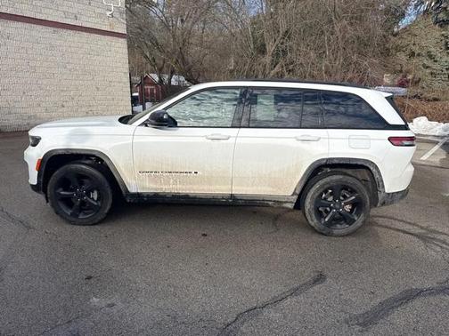 2023 Jeep Grand Cherokee Altitude