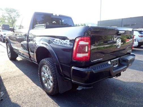 2019 RAM 2500 Limited Crew Cab 4x4 64' Box