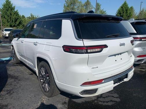 Bright White Clearcoat 2025 Jeep Grand Cherokee L Summit