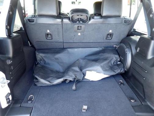 2021 Jeep Wrangler Unlimited Sahara Altitude