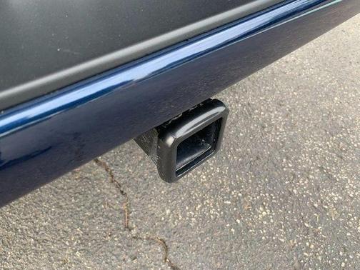 Patriot Blue Pearlcoat 2023 RAM 1500 Laramie