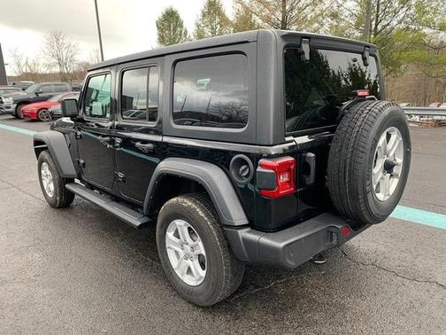 2022 Jeep Wrangler Unlimited Sport