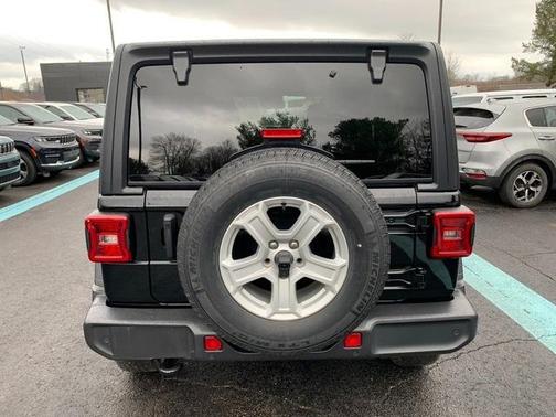 2022 Jeep Wrangler Unlimited Sport