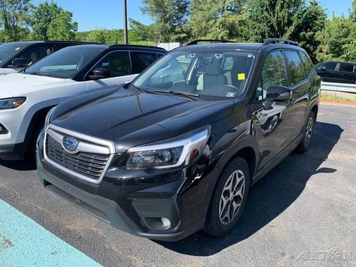 Crystal Black Silica 2021 Subaru Forester Premium