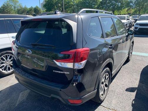 Crystal Black Silica 2021 Subaru Forester Premium