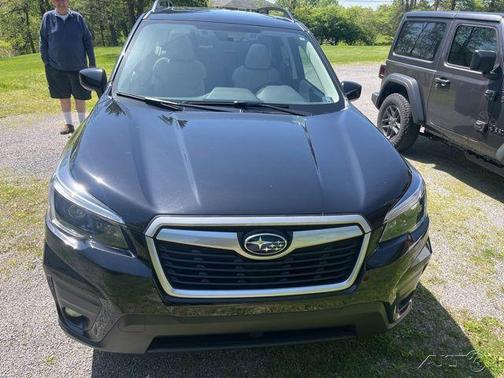 Crystal Black Silica 2021 Subaru Forester Premium