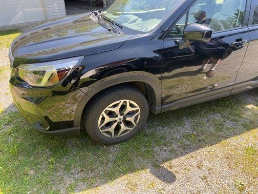 Crystal Black Silica 2021 Subaru Forester Premium