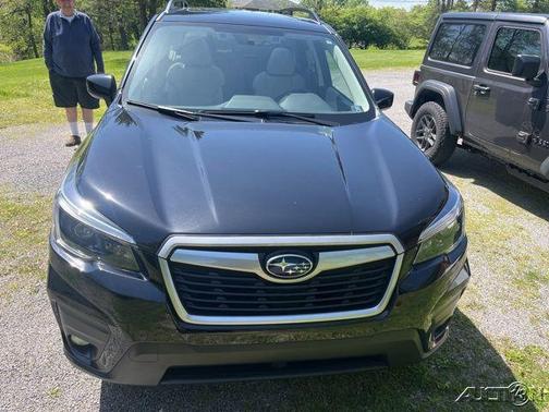 Crystal Black Silica 2021 Subaru Forester Premium