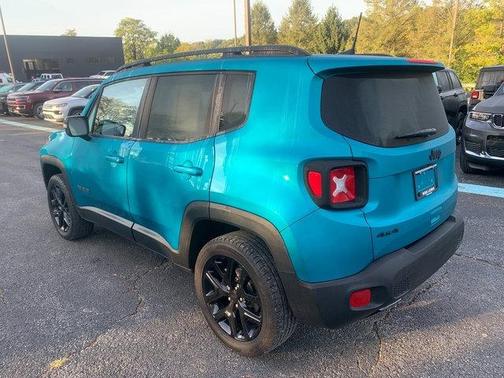 Metallic 2022 Jeep Renegade Altitude
