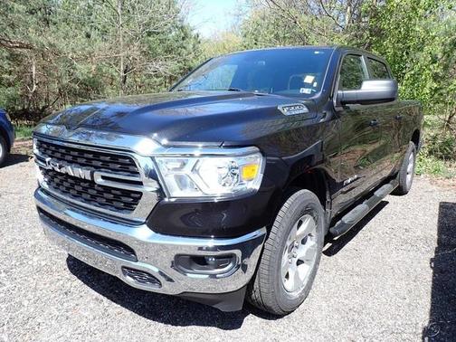 2022 RAM 1500 Big Horn Crew Cab 4x4 57' Box