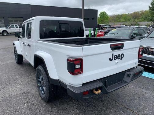Bright White Clearcoat 2026 Jeep Gladiator 85th Anniversary Edition